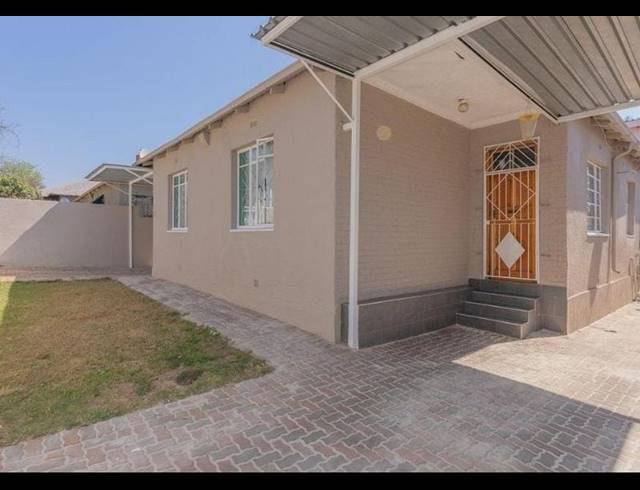 3 BEDROOM PROPERTY TO RENT IN BEZUIDENHOUT VALLEY
